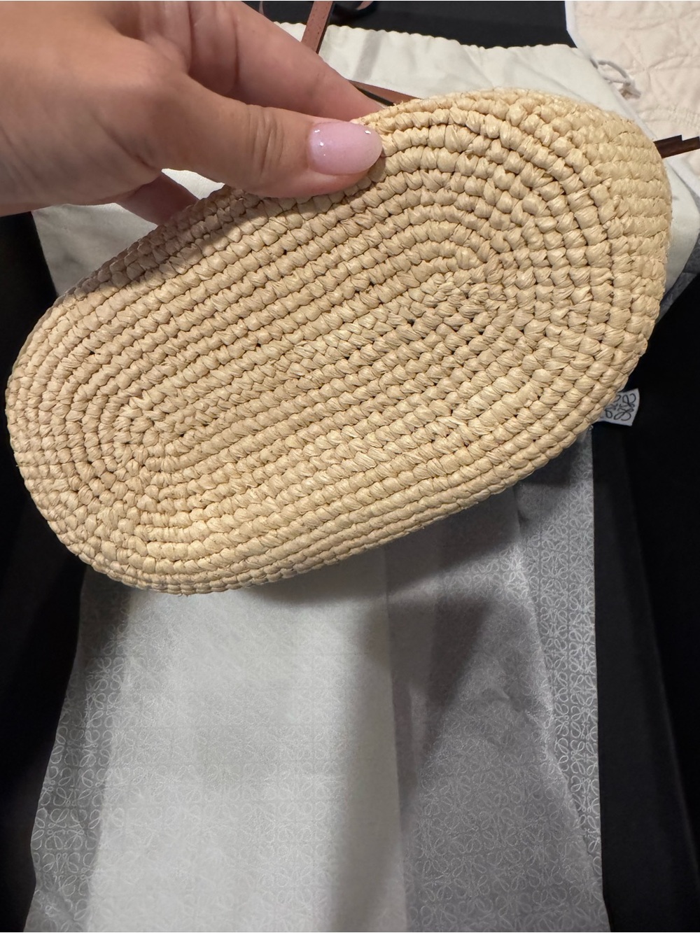 Loewe Slit pochette bag in raffia and calfskin- NEW with tags and box - Picture 4 of 10